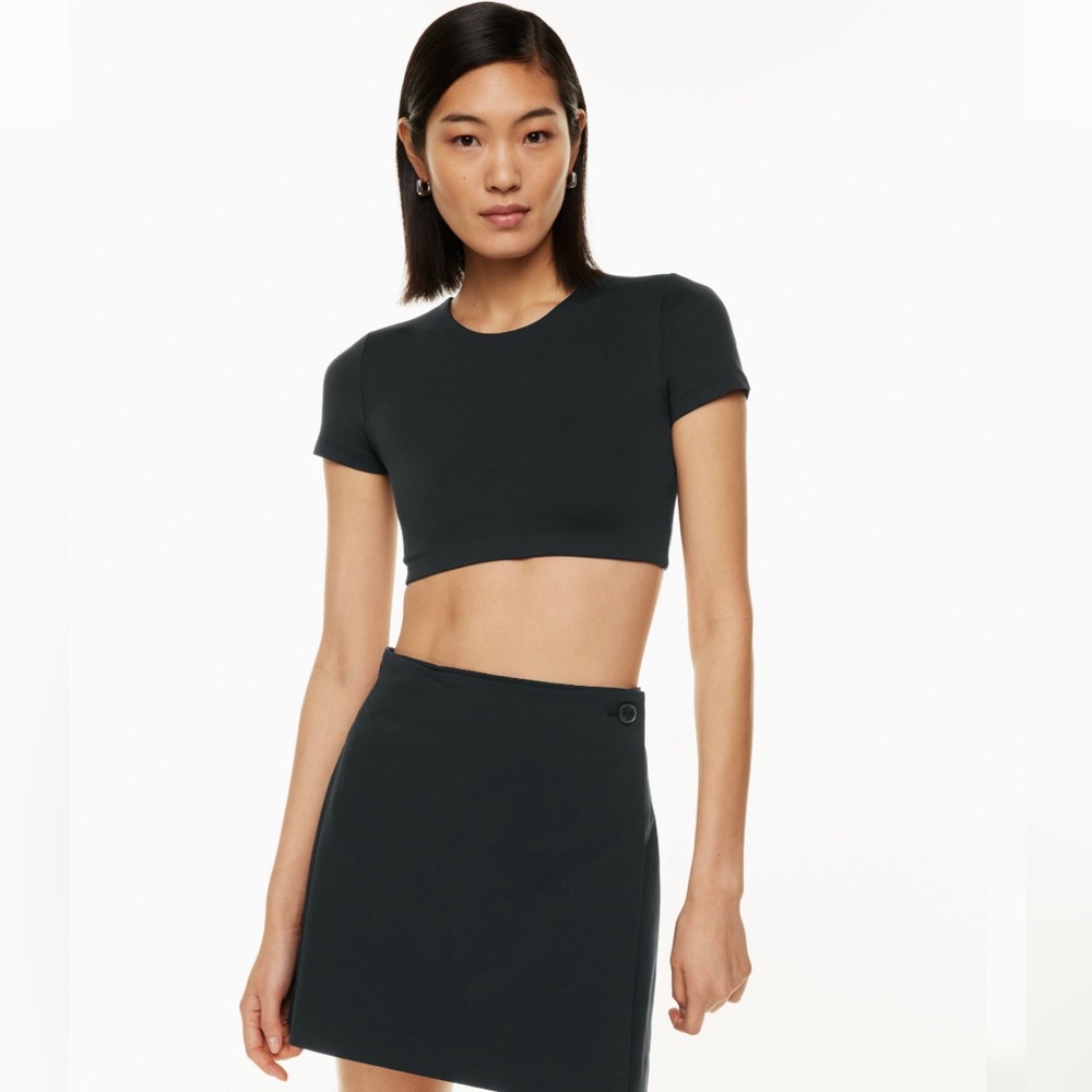 Aritzia Contour Ribcage Tee